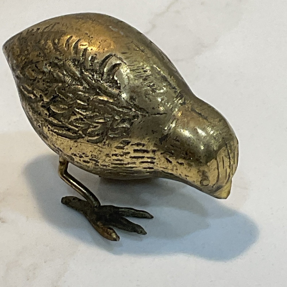 Vintage solid brass bird figurine Quail with feet 2" x 3"